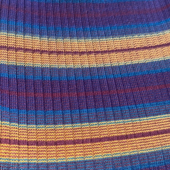 Striped cold shoulder Fall sweater - Picture 2 of 2